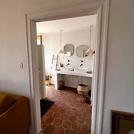Maison Les Roches 3* Comprégnac