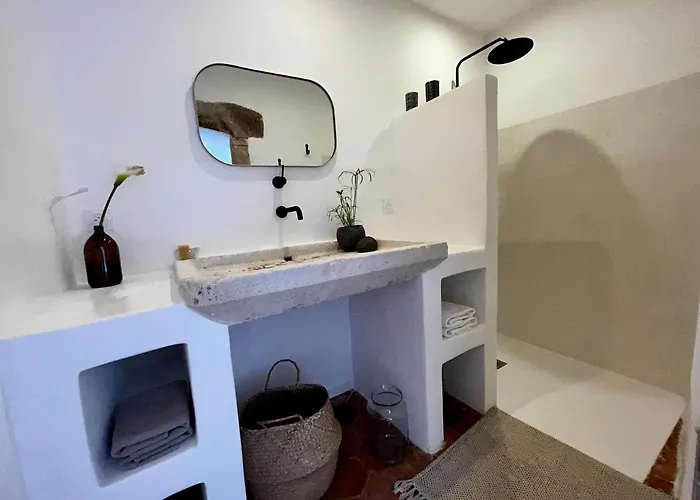 Bed & Breakfast Les Roches Comprégnac