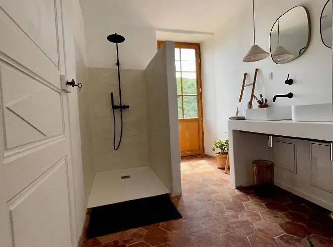 Les Roches Bed & Breakfast